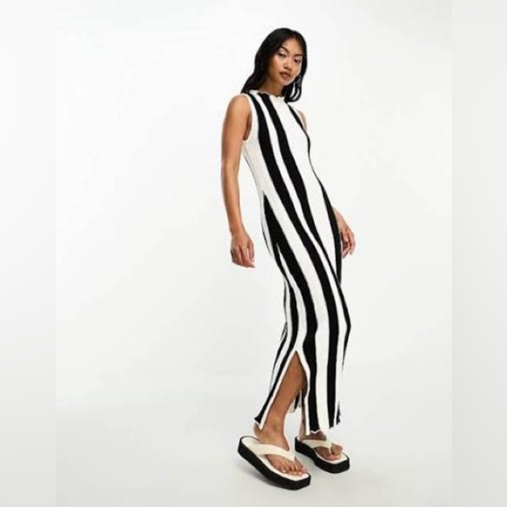& Other Stories Black and White Striped Maxi Sleeveless Sweater Dress - size M